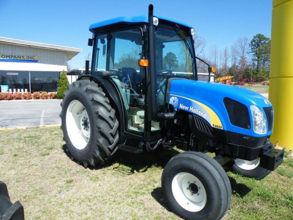 New Holland Series T4000-T4020 Powershuttle from Farming UK