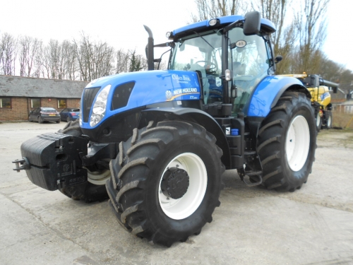 New-Holland-T7-250