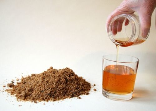 Ufac has developed a unique method of incorporating sticky, syrupy liquid glycerine (right) into a dry meal that is easy to incorporate into compound or home-mixed dairy diets. It is the first company in the UK to do so.