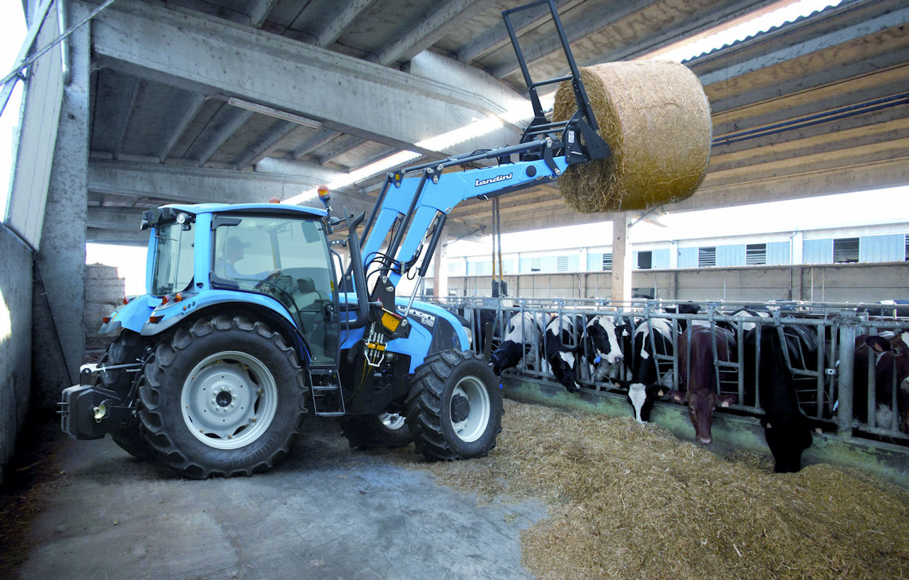 A taller windscreen improves upwards visibility – useful working with a Landini MClassic loader.