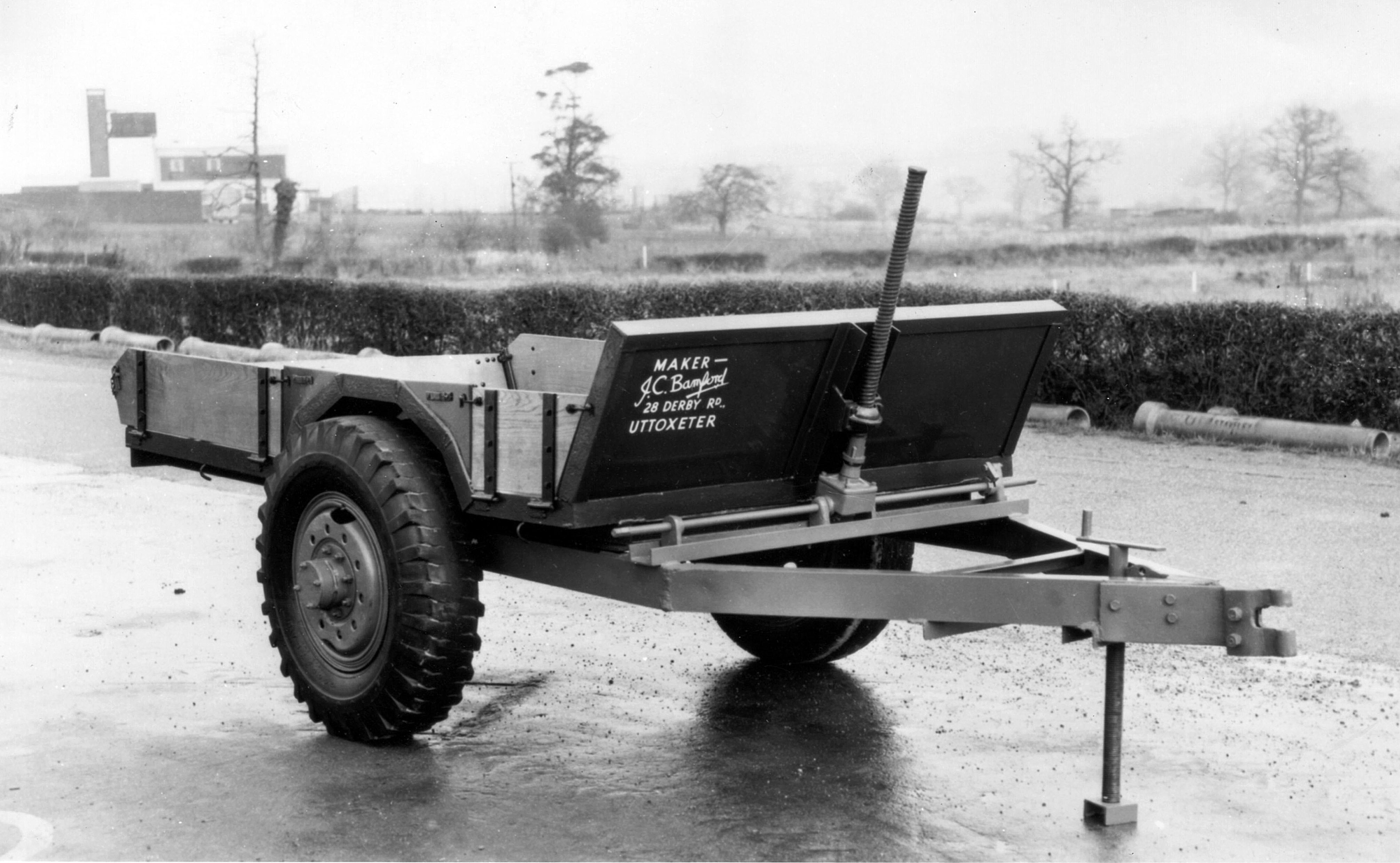 1945 - Mr JCB