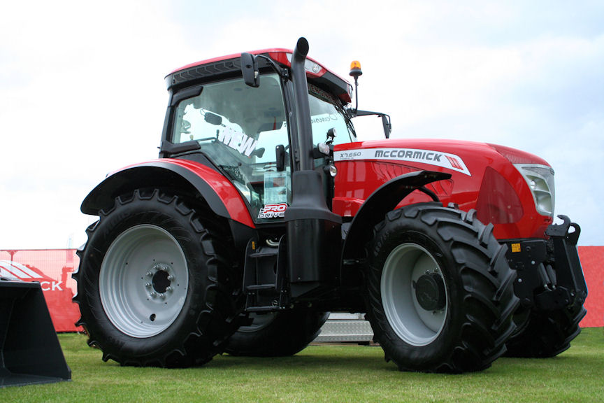 New 150hp six-cylinder addition to the McCormick X7 Pro Drive range ...