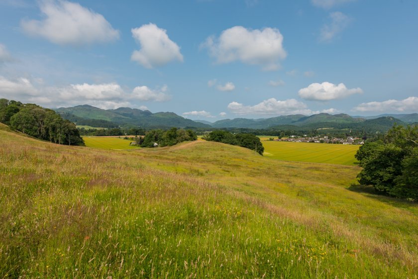 The farmland extends to around 235.8 hectares in total, including roads, yards and buildings