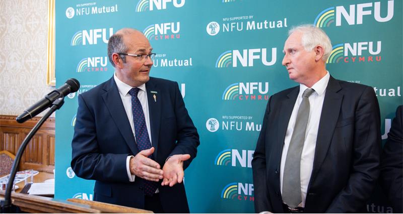 L-R NFU President Tom Bradshaw and farming minister Daniel Zeichner (Photo: NFU)