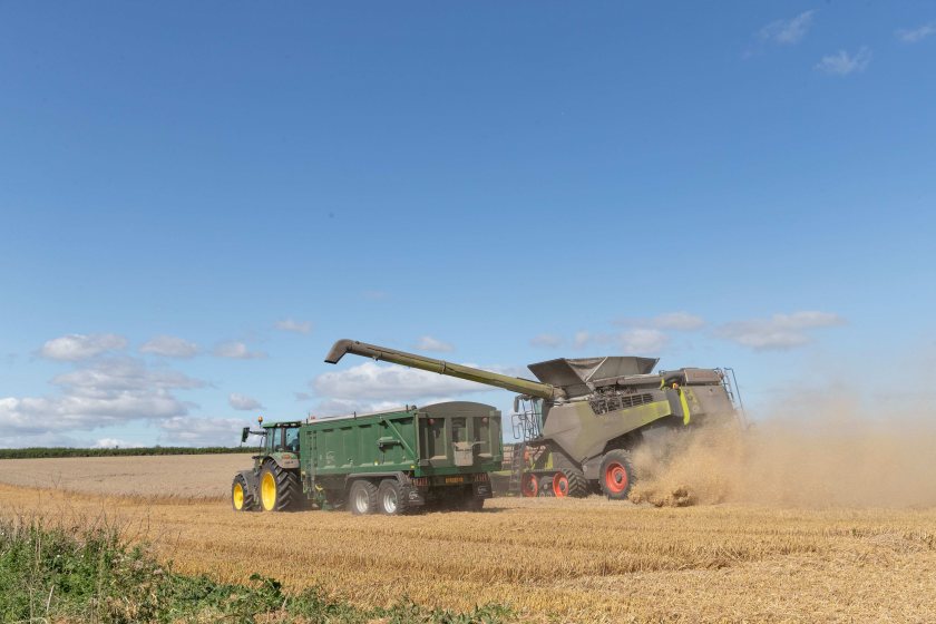 Reminder issued on vehicle and driving requirements for operators during the critical harvest period