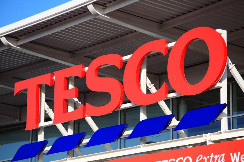 Tesco and its two milk suppliers have pledged to reduce on-farm emissions by 30% by 2030